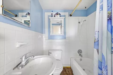 Bath - 4436 106th St W, Bradenton, FL 34210 photo 2 of 2