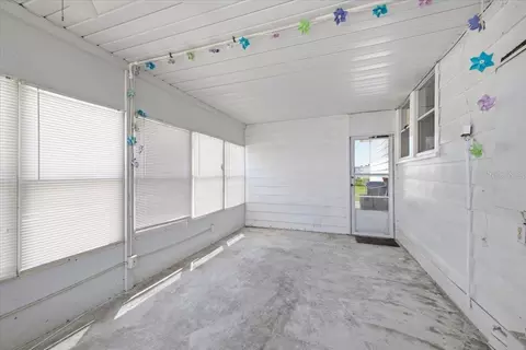 Exterior - 4436 106th St W, Bradenton, FL 34210 photo 3 of 4
