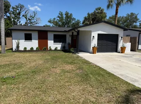 4427 Huntington St NE, Saint Petersburg, FL 33703