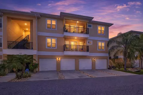 6395 Banyan Blvd #303, New Port Richey, FL 34652