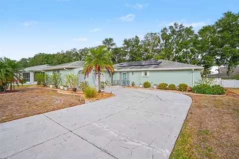 1703 New Bedford Dr, Sun City Center, FL 33573