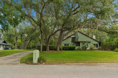 2525 Victarra Cir, Lutz, FL 33559