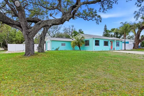 712 S Glenwood Ave, Clearwater, FL 33756