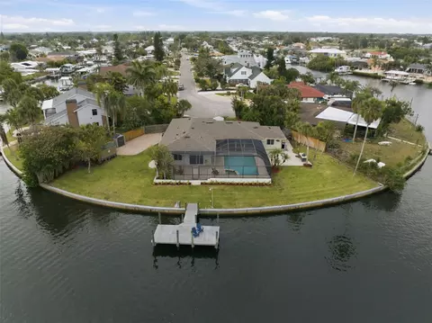 773 Kingston Ct, Apollo Beach, FL 33572