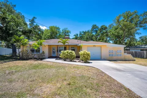 14806 Wildwood Dr, Largo, FL 33774