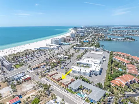 121 46th Ave #1G, Saint Pete Beach, FL 33706