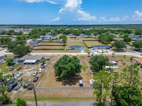View/Area - 12124 Colonial Estates Ln, Riverview, FL 33579 photo 14 of 21