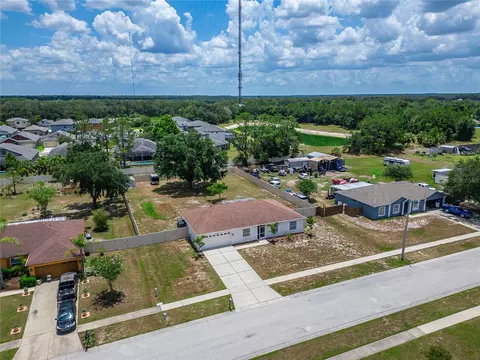 View/Area - 12124 Colonial Estates Ln, Riverview, FL 33579 photo 4 of 21