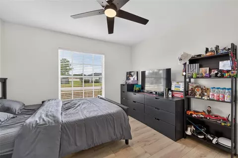 Bedroom - 12124 Colonial Estates Ln, Riverview, FL 33579 photo 9 of 13