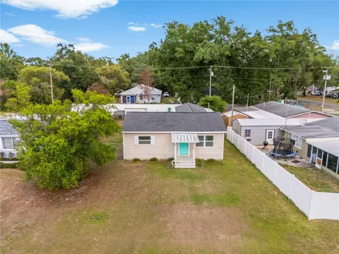 4920 17th St, Zephyrhills, FL 33542
