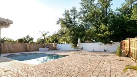 Exterior - 10510 Egret Haven Ln, Riverview, FL 33578 photo 7 of 13