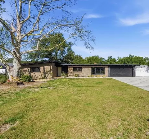 9718 N Oregon Ave, Tampa, FL 33612