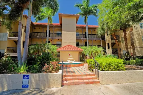 2400 Feather Sound Dr #1125, Clearwater, FL 33762