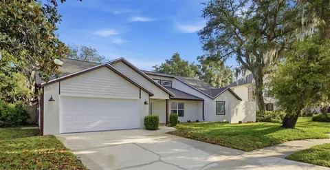 1204 Moondale Ct, Valrico, FL 33596