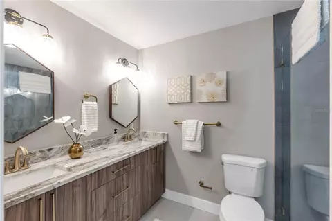 Bath - 5023 9th St E, Bradenton, FL 34203 photo 3 of 3