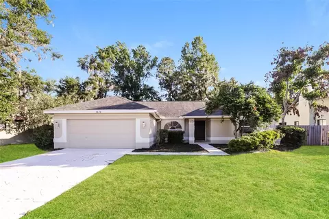 2624 Bridle Dr, Plant City, FL 33566