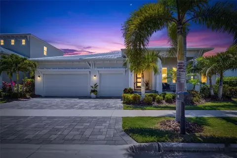 5704 Tybee Island Dr, Apollo Beach, FL 33572