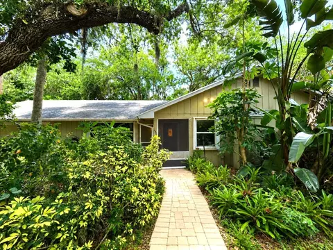 255 SW Salerno Rd, Stuart, FL 34997