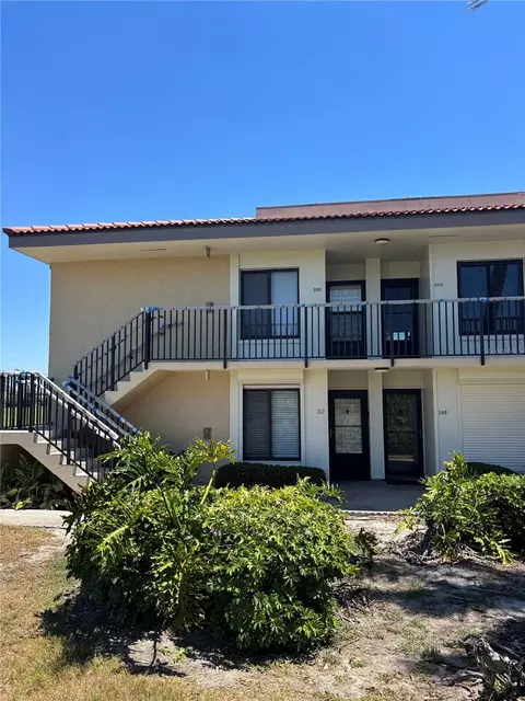 6104 Palma Del Mar Blvd S #102, Saint Petersburg, FL 33715