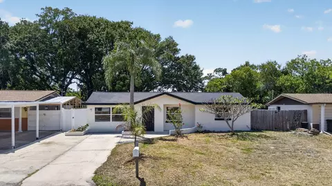 3851 Saturn Dr, New Port Richey, FL 34652