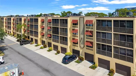 5849 Park St N #202, Saint Petersburg, FL 33709