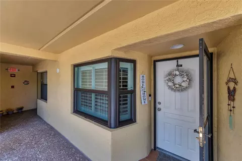 5849 Park St N #202, Saint Petersburg, FL 33709