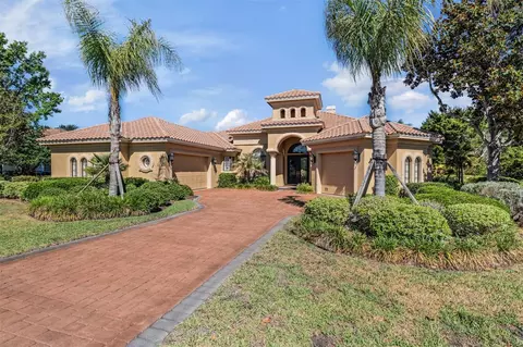 13327 Carnoustie Cir, Dade City, FL 33525
