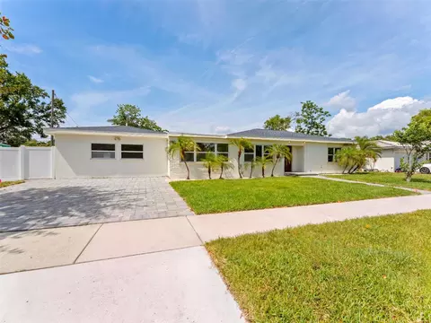 1242 Bermuda St, Clearwater, FL 33755
