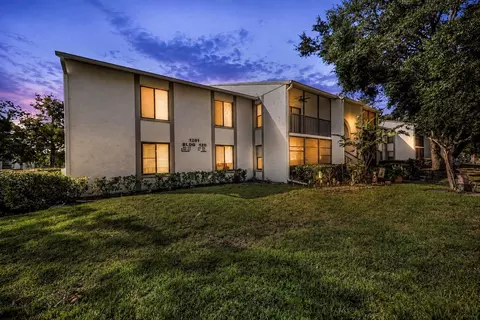 1281 Pine Ridge Cir E #A2, Tarpon Springs, FL 34688
