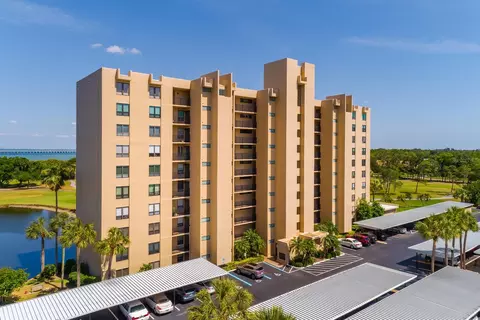 2620 Cove Cay Dr #904, Clearwater, FL 33760