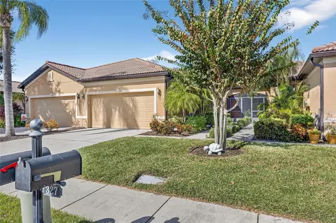 329 Seneca Falls Dr, Apollo Beach, FL 33572