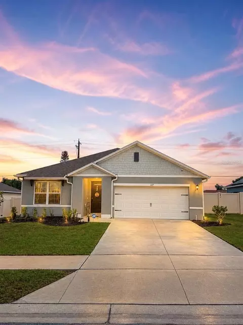 127 Auburn Grove Blvd, Auburndale, FL 33823