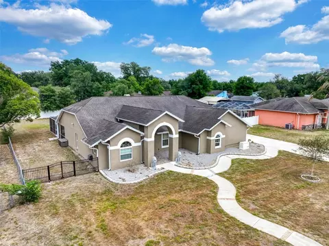 12229 Langshaw Dr, Thonotosassa, FL 33592