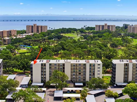 2700 Cove Cay Dr #7A, Clearwater, FL 33760