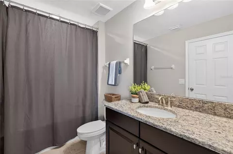 Bath - 18428 Malinche Loop, Spring Hill, FL 34610 photo 6 of 6