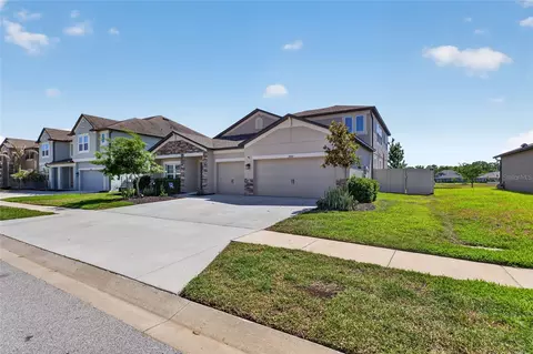 Exterior - 18428 Malinche Loop, Spring Hill, FL 34610 photo 10 of 15