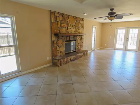 Living - 12909 123rd Ave, Largo, FL 33774 photo 6 of 7