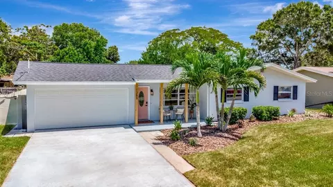 1389 Chesterfield Dr, Clearwater, FL 33756