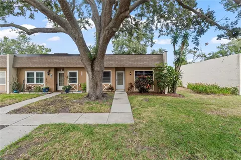 11511 113th St #4F, Largo, FL 33778