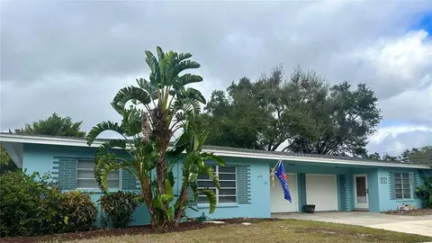442 Lyndhurst St, Dunedin, FL 34698