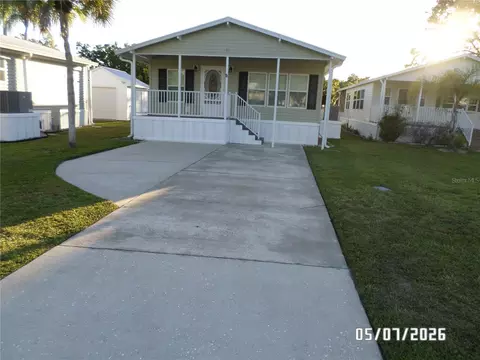 35 W Appaloosa Trl, River Ranch, FL 33867