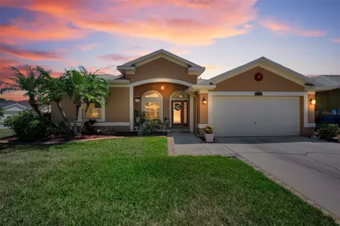 8202 Wild Oaks Cir, Largo, FL 33773