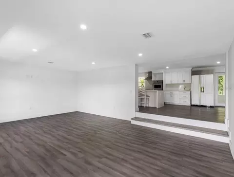 Living - 2440 Wallace Rd, Bartow, FL 33830 photo 3 of 3