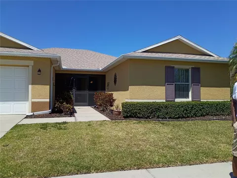5220 Butterfly Shell Dr, Apollo Beach, FL 33572