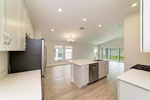 Kitchen - 12365 Oak Hill Way, Parrish, FL 34219 photo 5 of 7