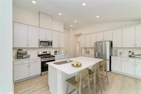 Kitchen - 12365 Oak Hill Way, Parrish, FL 34219 photo 1 of 7