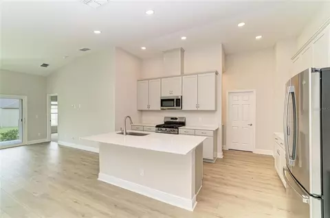Kitchen - 12365 Oak Hill Way, Parrish, FL 34219 photo 2 of 7