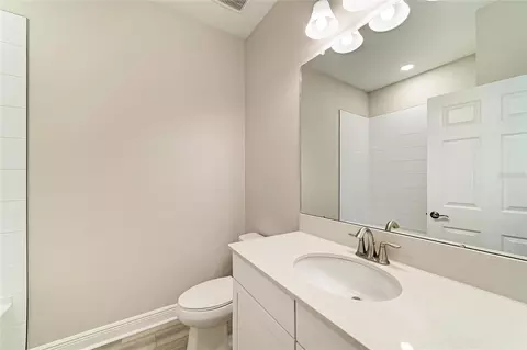 Bath - 12361 Oak Hill Way, Parrish, FL 34219 photo 3 of 4