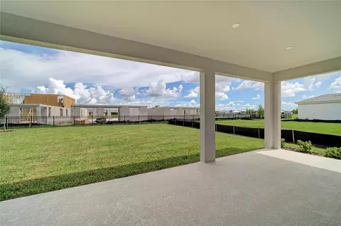 Exterior - 10316 Longmeadow Ave, Parrish, FL 34219 photo 4 of 5