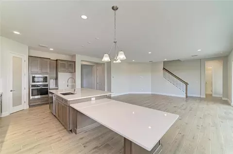 Kitchen - 10316 Longmeadow Ave, Parrish, FL 34219 photo 4 of 6